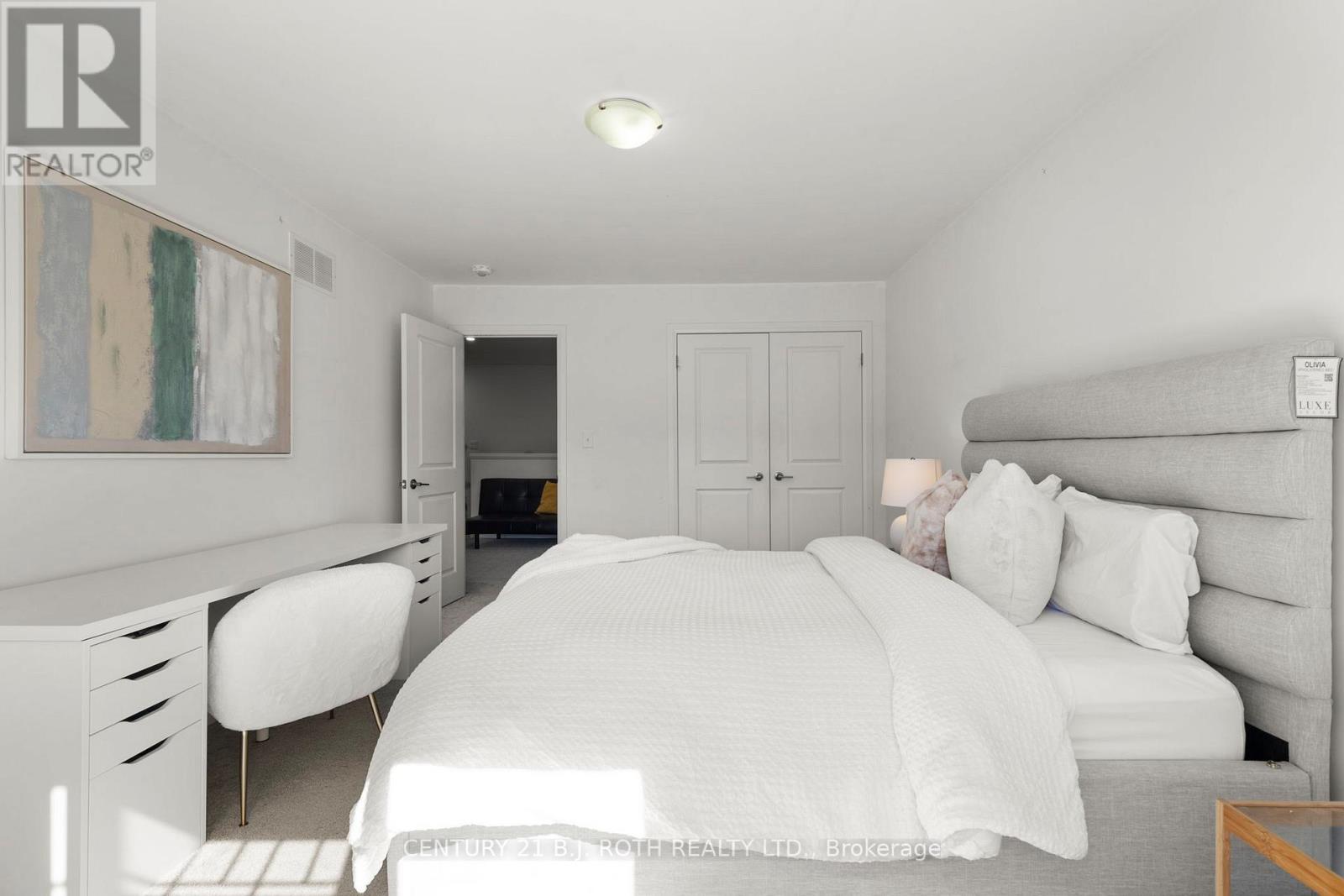 33 Brown Bear Street, Barrie, Ontario  L9J 0H7 - Photo 22 - S13035648