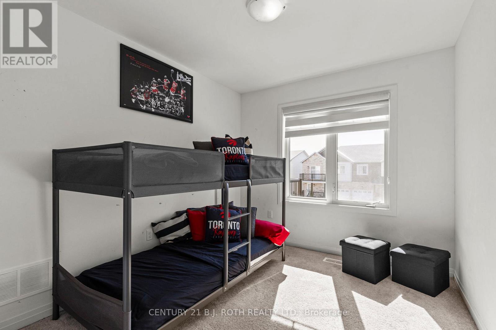 33 Brown Bear Street, Barrie, Ontario  L9J 0H7 - Photo 24 - S13035648