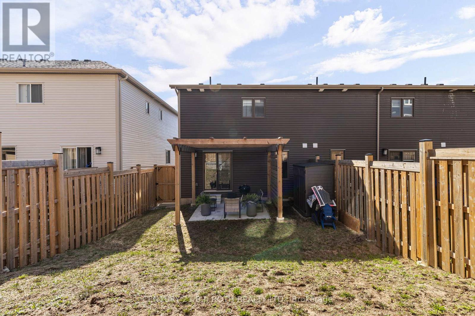 33 Brown Bear Street, Barrie, Ontario  L9J 0H7 - Photo 27 - S13035648