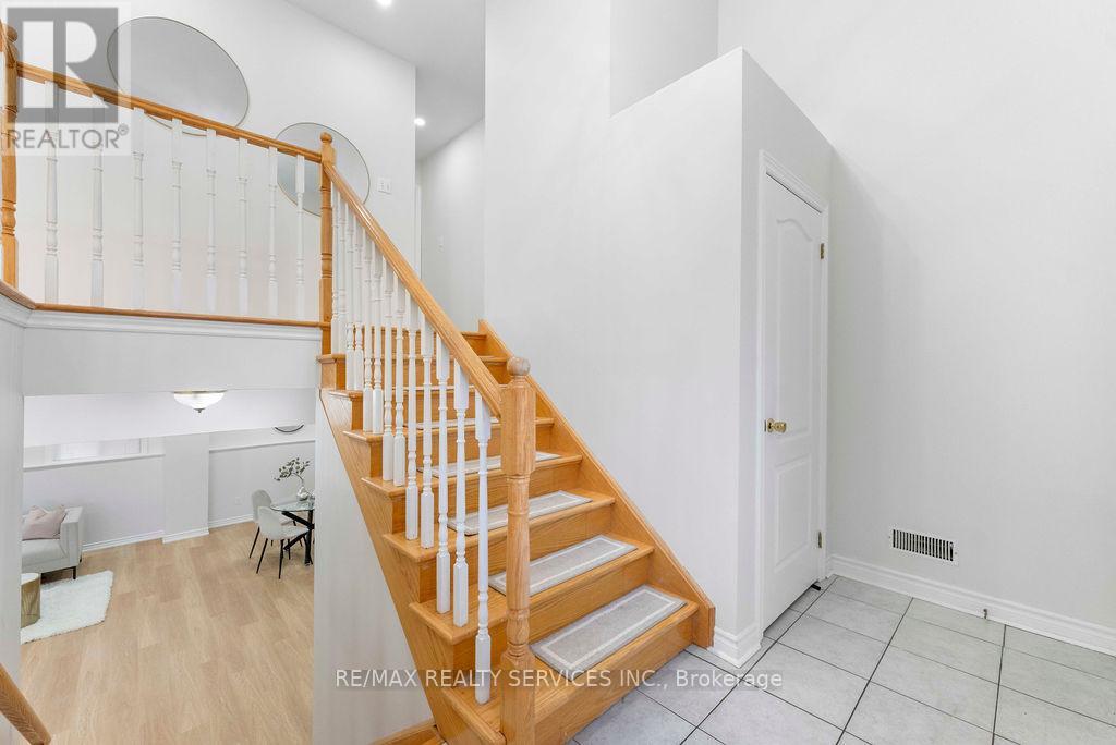 254 Old Mosley Street, Wasaga Beach, Ontario  L9Z 2H8 - Photo 10 - S13035728