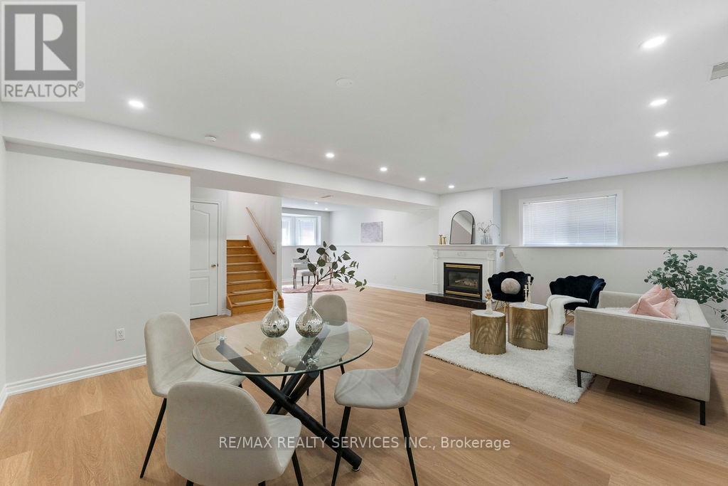 254 Old Mosley Street, Wasaga Beach, Ontario  L9Z 2H8 - Photo 13 - S13035728