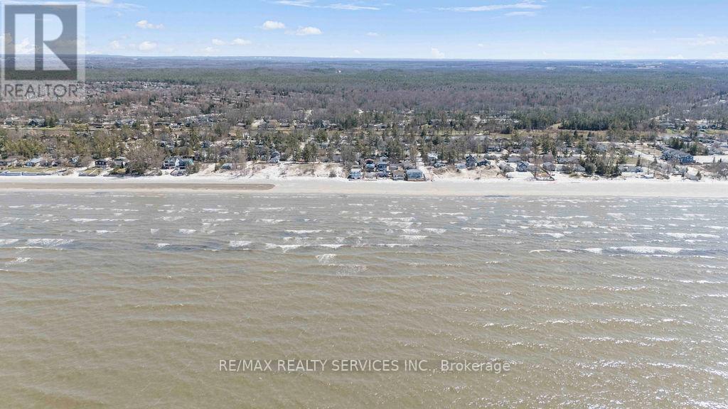 254 Old Mosley Street, Wasaga Beach, Ontario  L9Z 2H8 - Photo 3 - S13035728