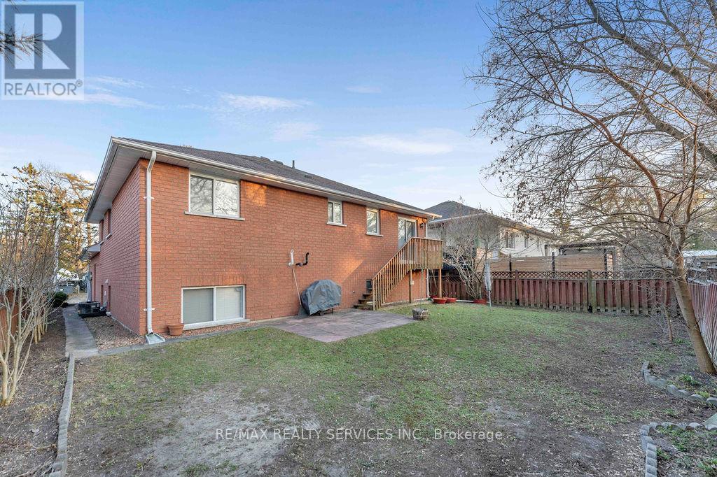 254 Old Mosley Street, Wasaga Beach, Ontario  L9Z 2H8 - Photo 43 - S13035728