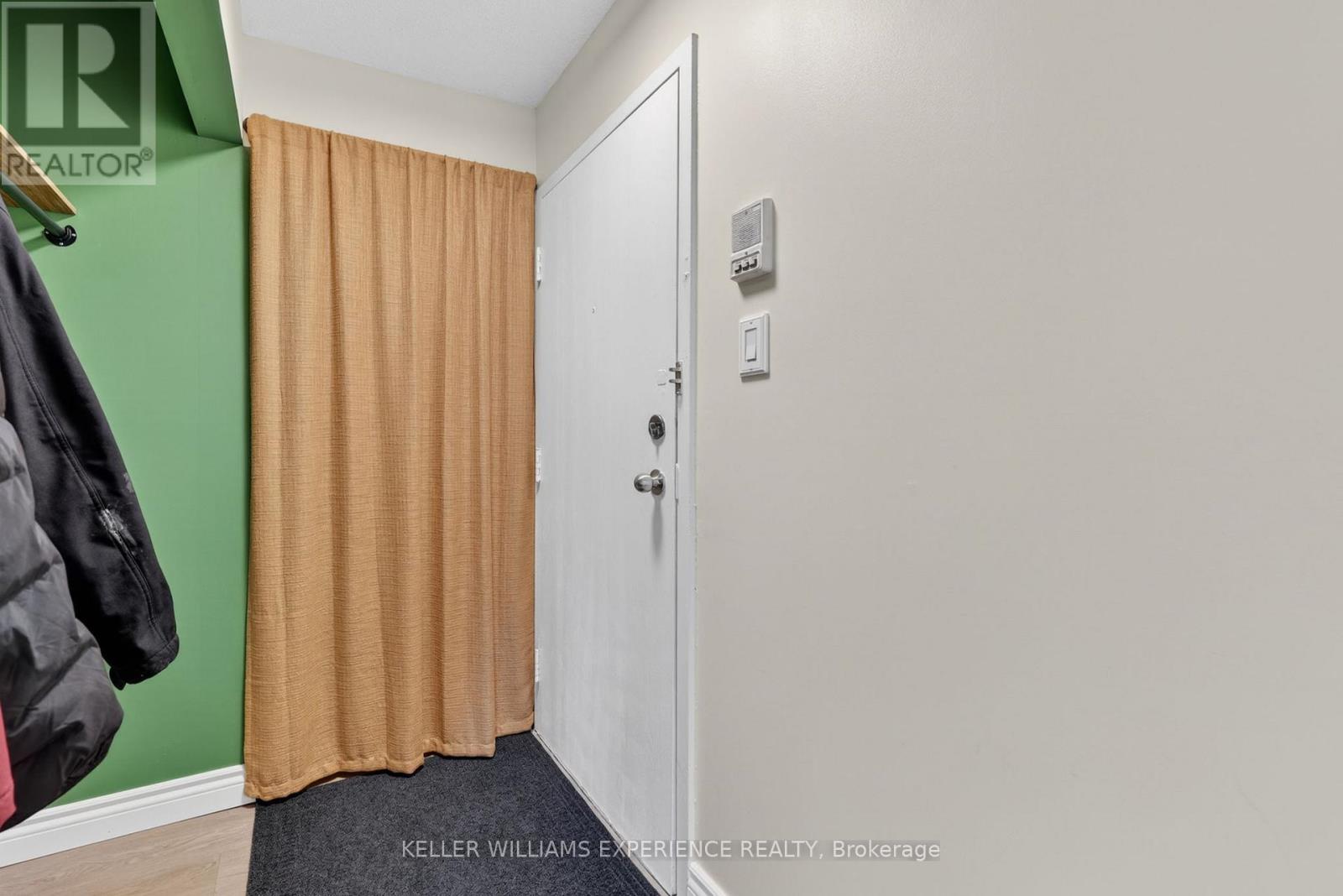 C4 - 183 Edgehill Drive, Barrie, Ontario  L4N 1L9 - Photo 16 - S13035792