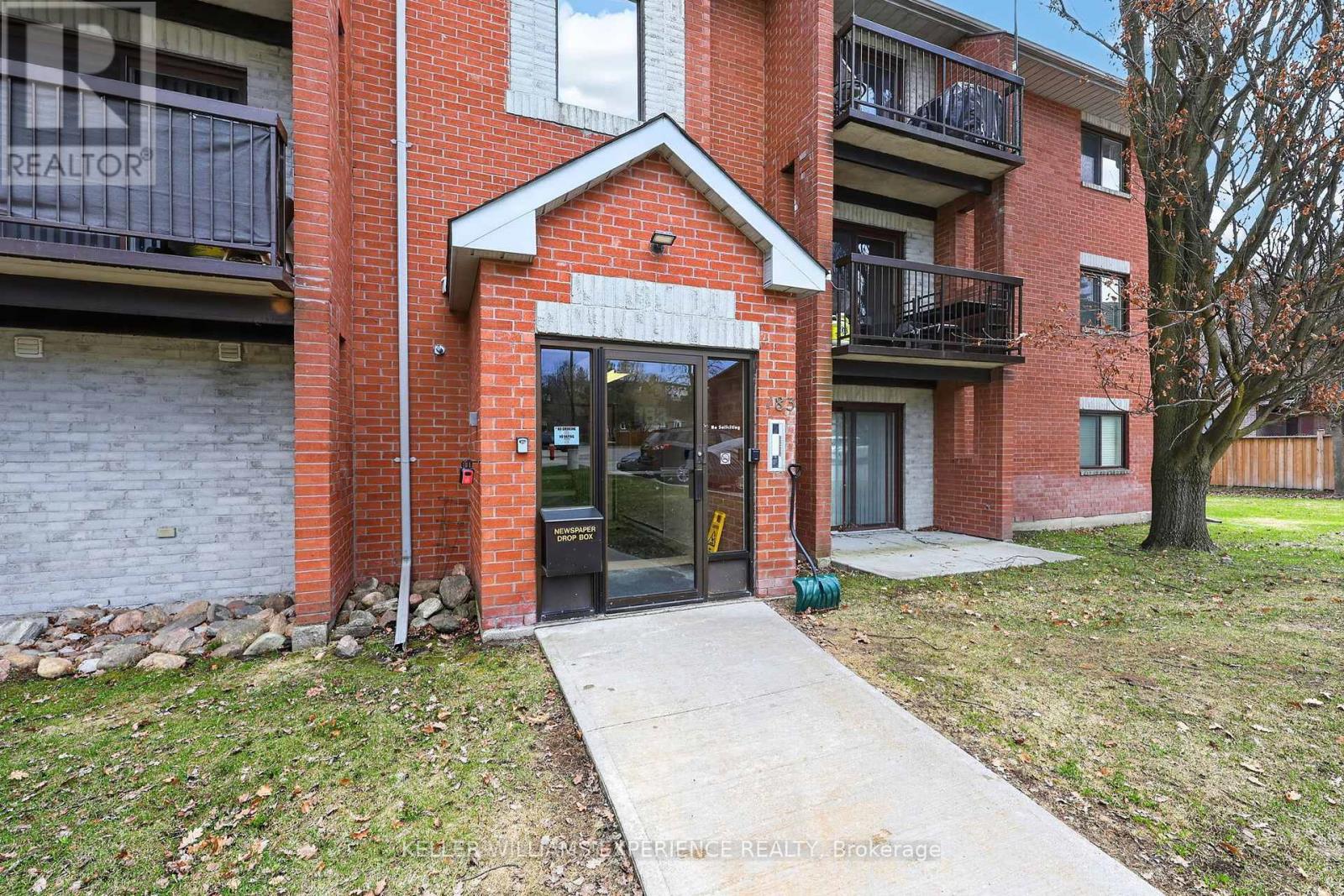 C4 - 183 Edgehill Drive, Barrie, Ontario  L4N 1L9 - Photo 4 - S13035792