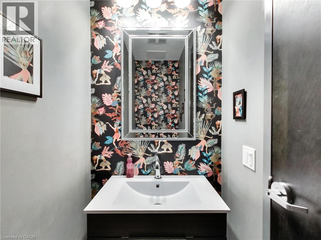 5045 Mainway Boulevard Unit# 201, Burlington, Ontario  L7L 5Z1 - Photo 16 - 40823581