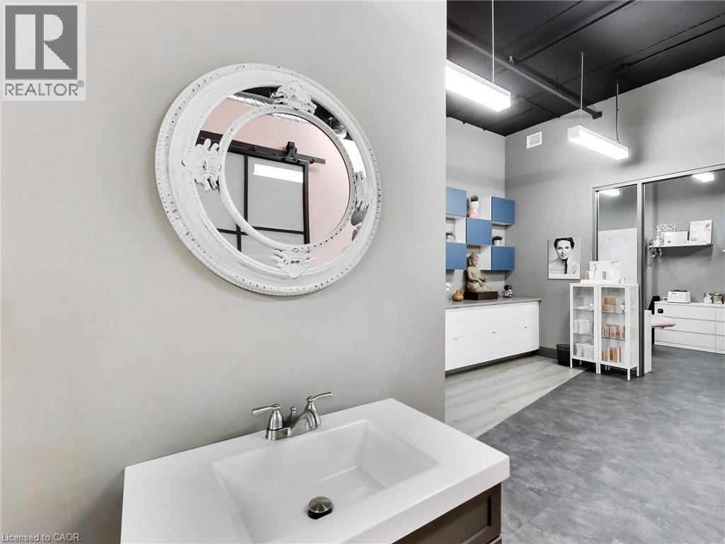 5045 Mainway Boulevard Unit# 201, Burlington, Ontario  L7L 5Z1 - Photo 20 - 40823581