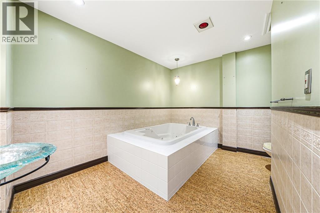 593 & 595 E King Street E, Hamilton, Ontario  L8N 1E4 - Photo 12 - 40822933