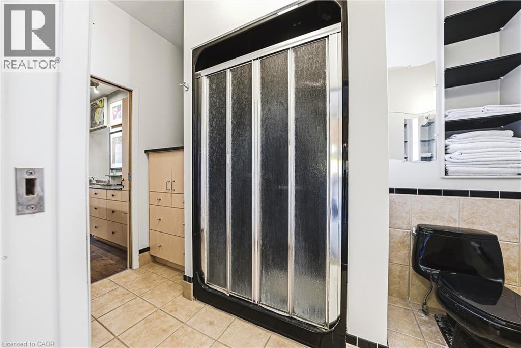 593 & 595 E King Street E, Hamilton, Ontario  L8N 1E4 - Photo 23 - 40822933