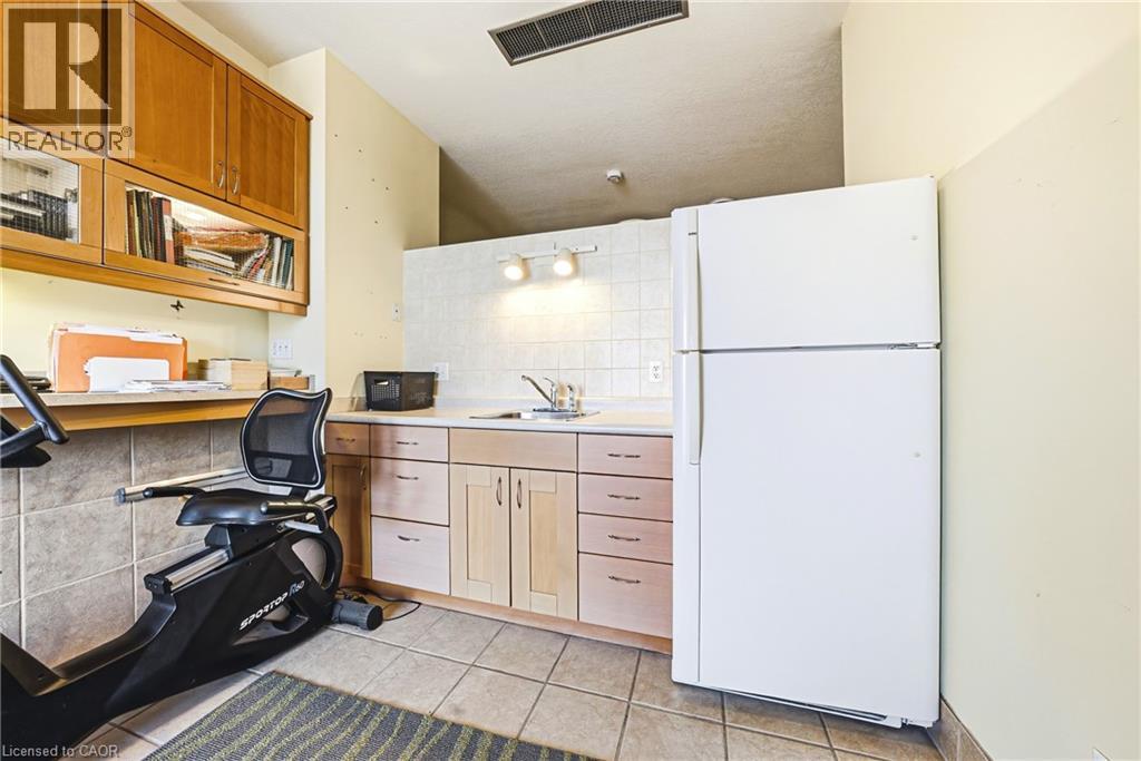 593 & 595 E King Street E, Hamilton, Ontario  L8N 1E4 - Photo 24 - 40822933