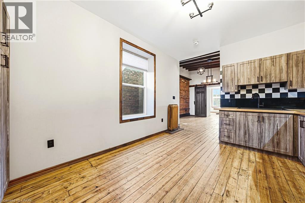 593 & 595 E King Street E, Hamilton, Ontario  L8N 1E4 - Photo 29 - 40822933