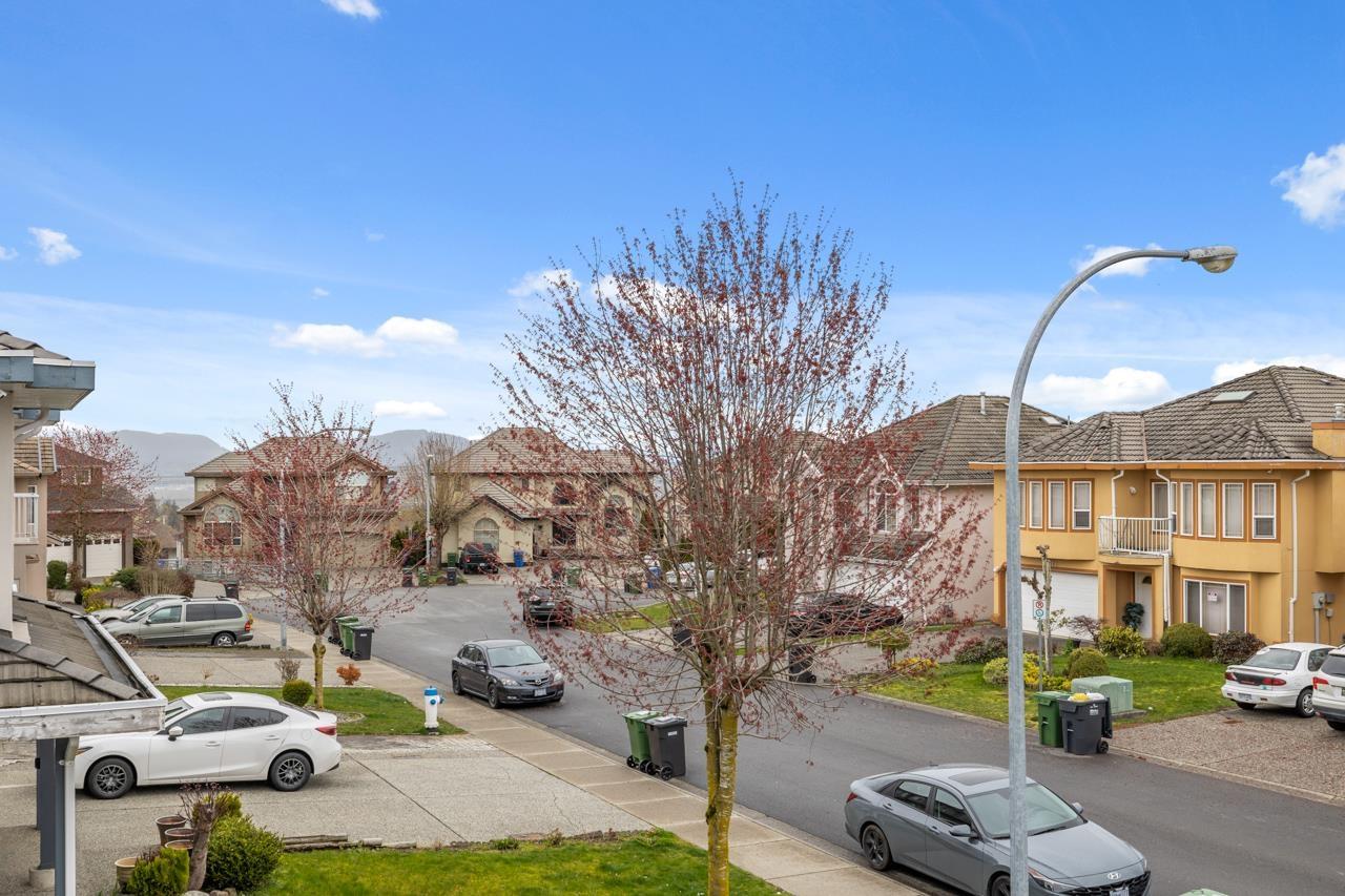 3545 Viewmount Place, Abbotsford, British Columbia  V2T 6S1 - Photo 16 - R3105067