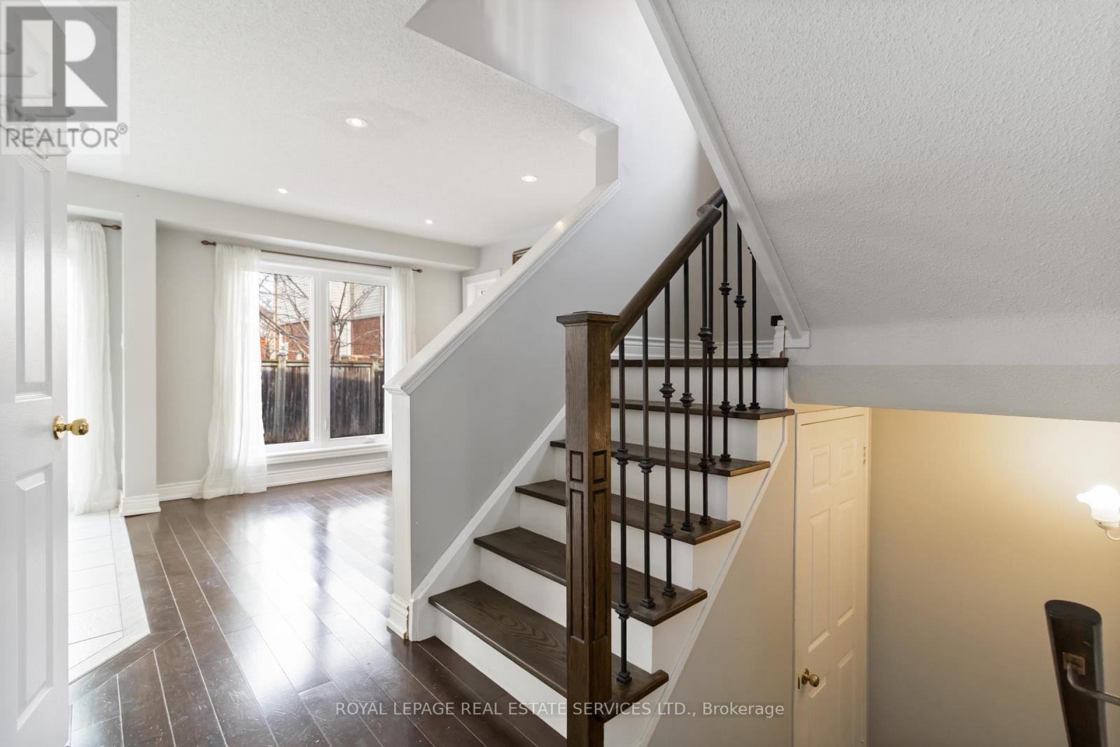 2400 Bankside Drive, Mississauga (Central Erin Mills), Ontario  L5M 6E6 - Photo 6 - W13035632