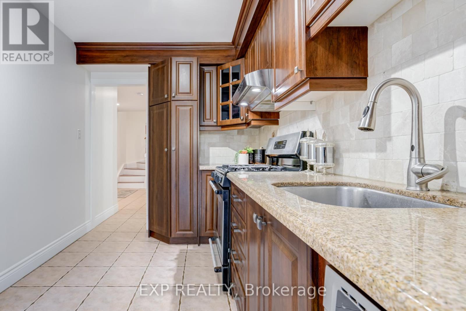 3283 Bobwhite Mews, Mississauga, Ontario  L5N 6G1 - Photo 10 - W13035798