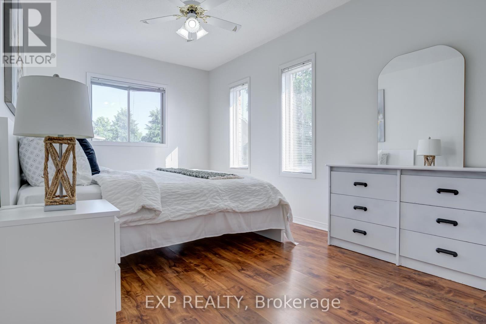 3283 Bobwhite Mews, Mississauga, Ontario  L5N 6G1 - Photo 14 - W13035798