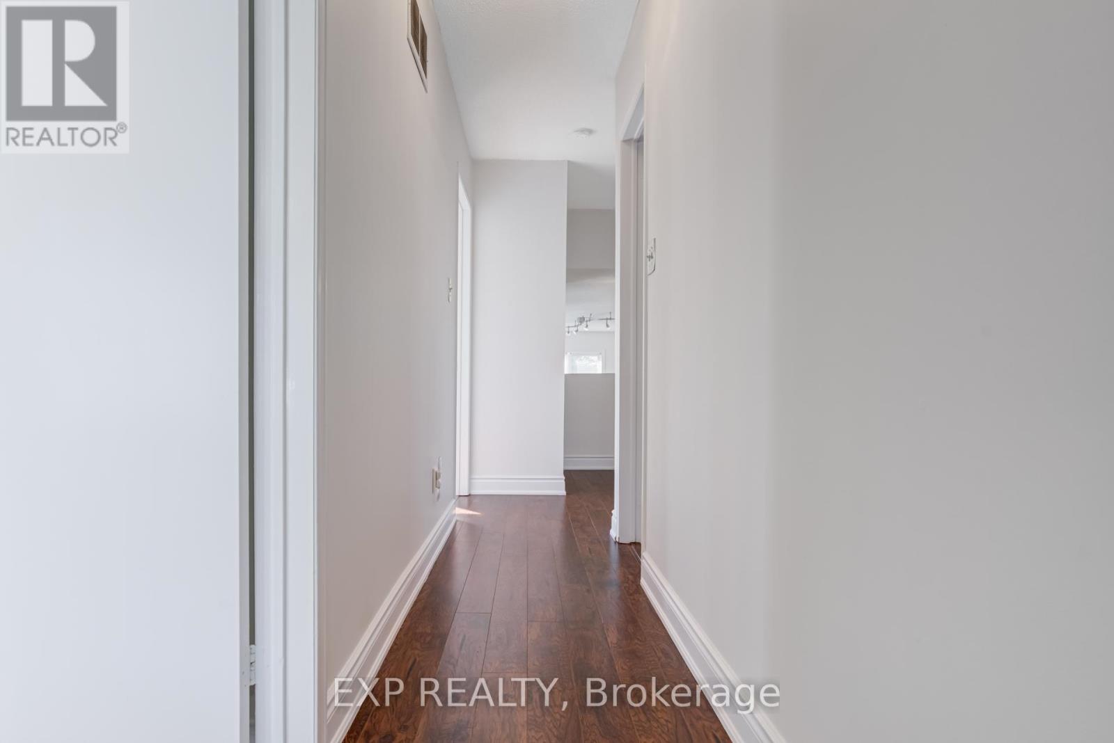 3283 Bobwhite Mews, Mississauga, Ontario  L5N 6G1 - Photo 17 - W13035798