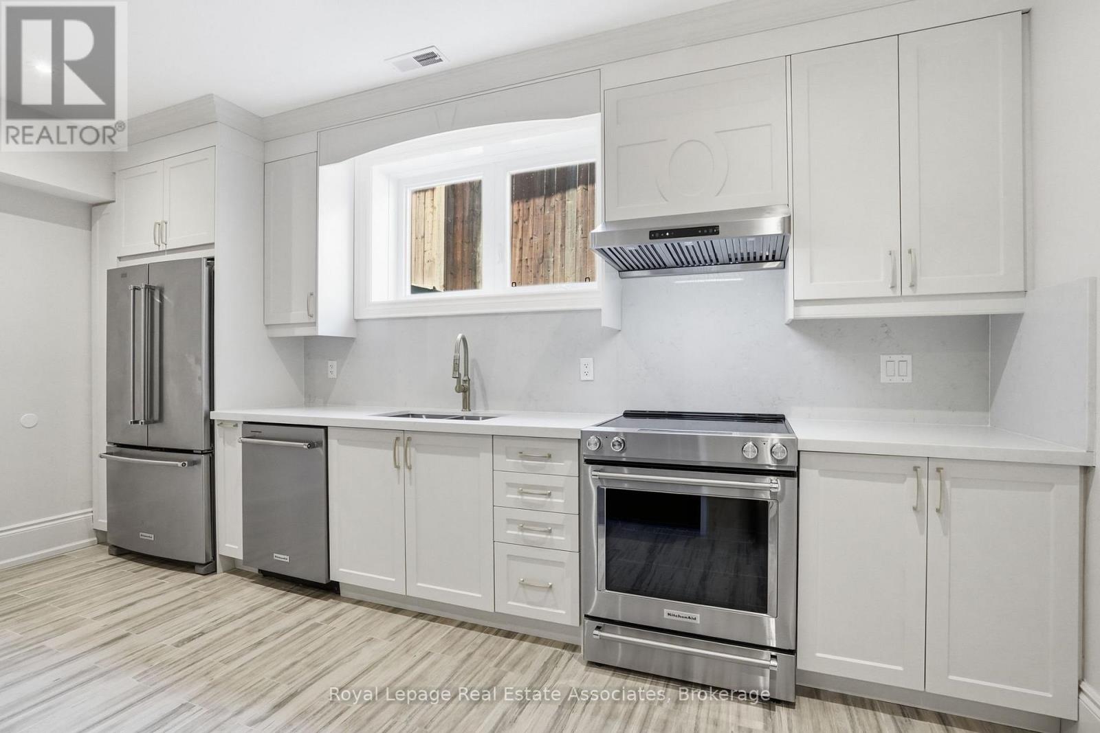 1395 Trotwood Avenue, Mississauga, Ontario  L5G 3Z7 - Photo 38 - W13035806