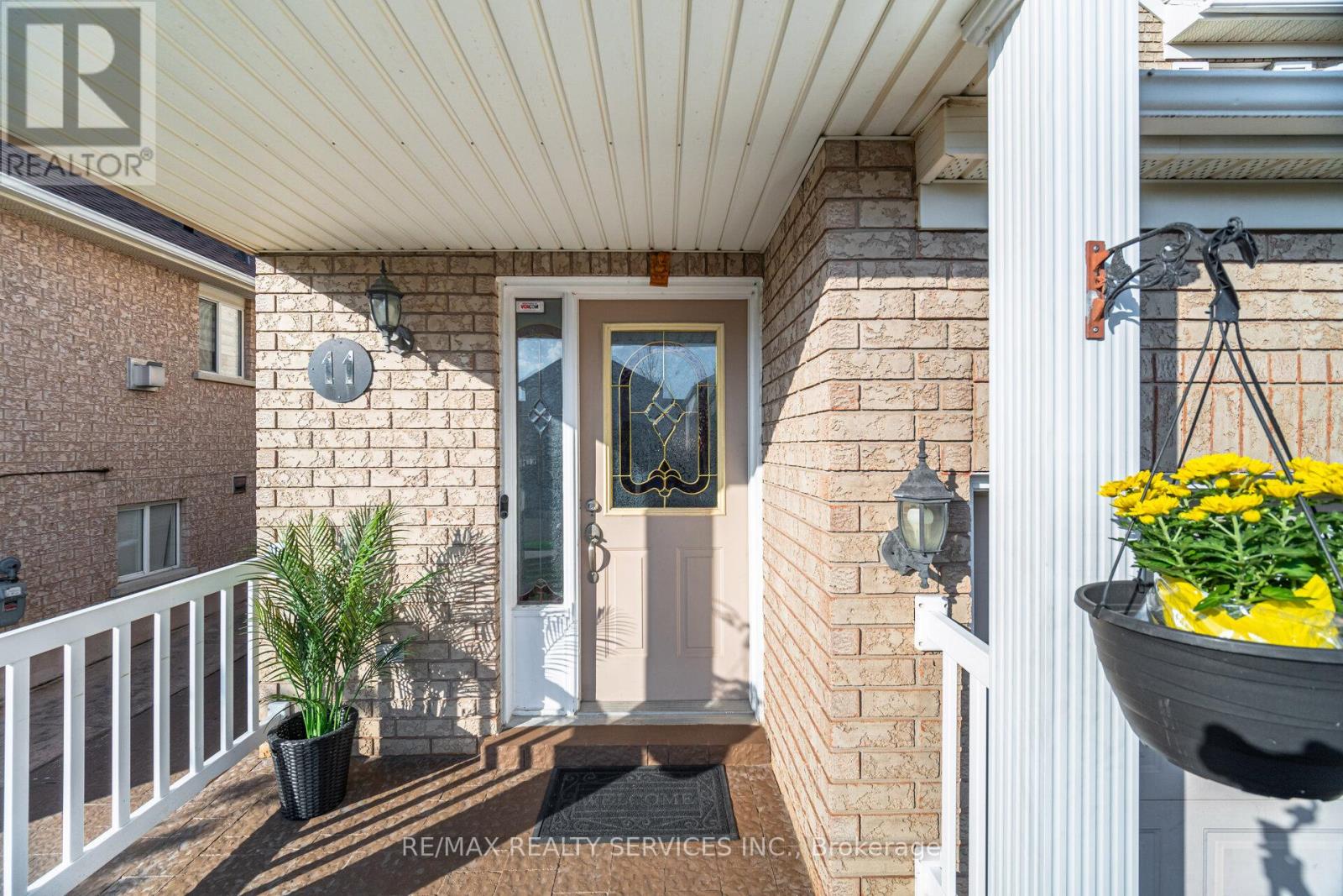 11 Poplar Plains Road, Brampton, Ontario  L7A 2E3 - Photo 3 - W13035810