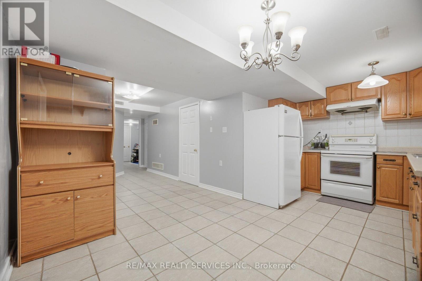 11 Poplar Plains Road, Brampton, Ontario  L7A 2E3 - Photo 39 - W13035810