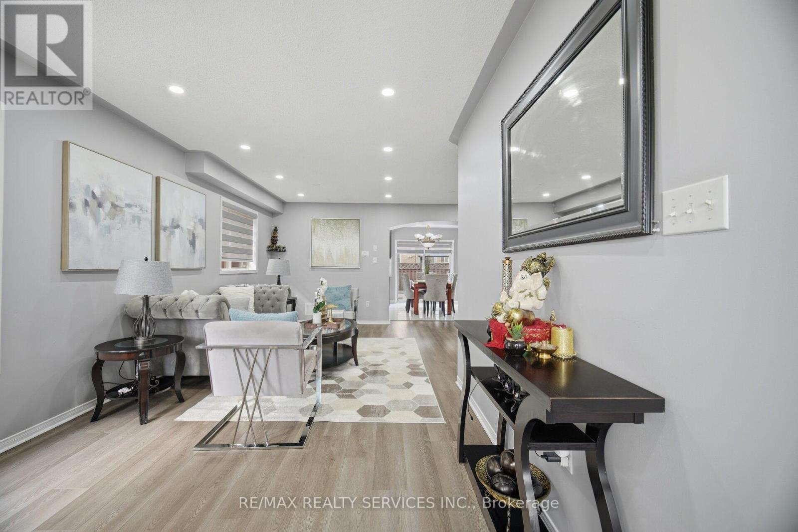 11 Poplar Plains Road, Brampton, Ontario  L7A 2E3 - Photo 5 - W13035810