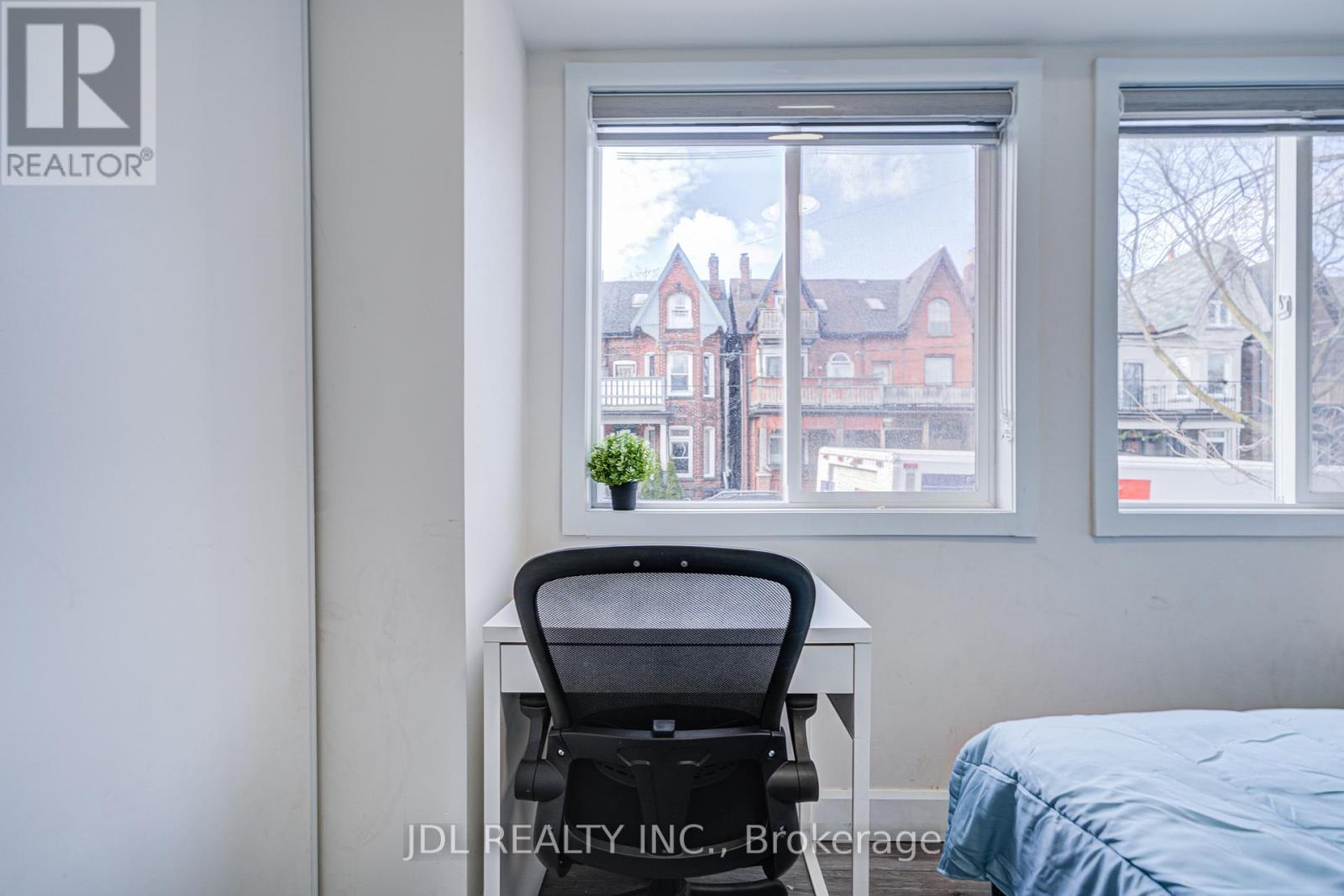 3 - 5 Sorauren Avenue, Toronto, Ontario  M6R 2C6 - Photo 20 - W13035898