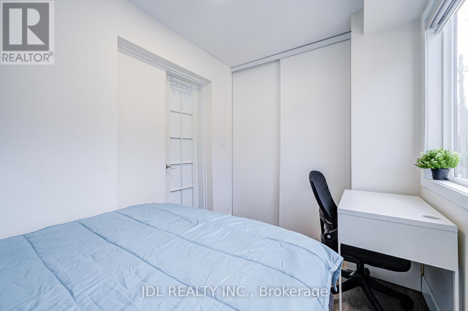 3 - 5 Sorauren Avenue, Toronto, Ontario  M6R 2C6 - Photo 22 - W13035898