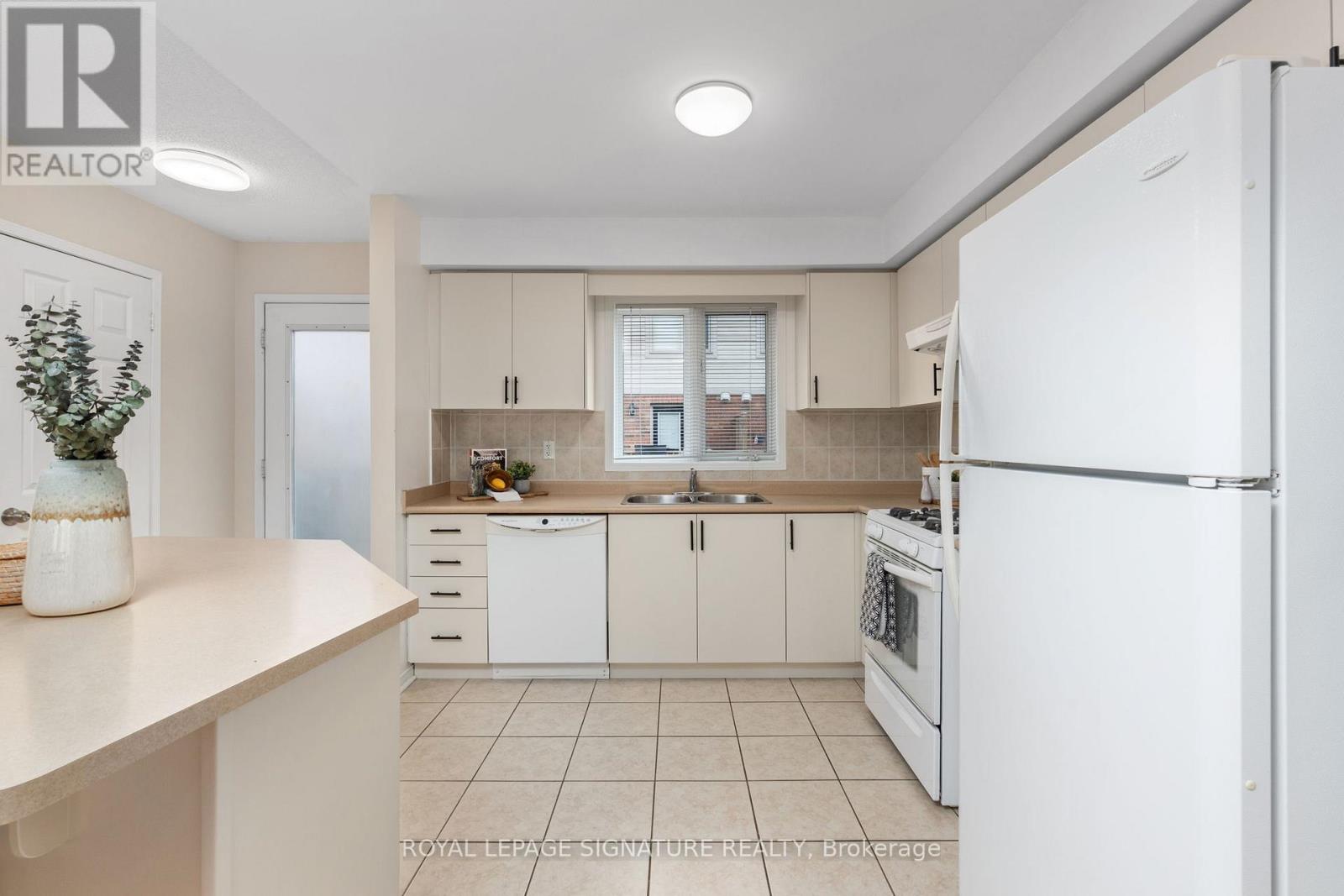 10 - 161 Thirteenth Street, Toronto, Ontario  M8V 4E4 - Photo 13 - W13035948