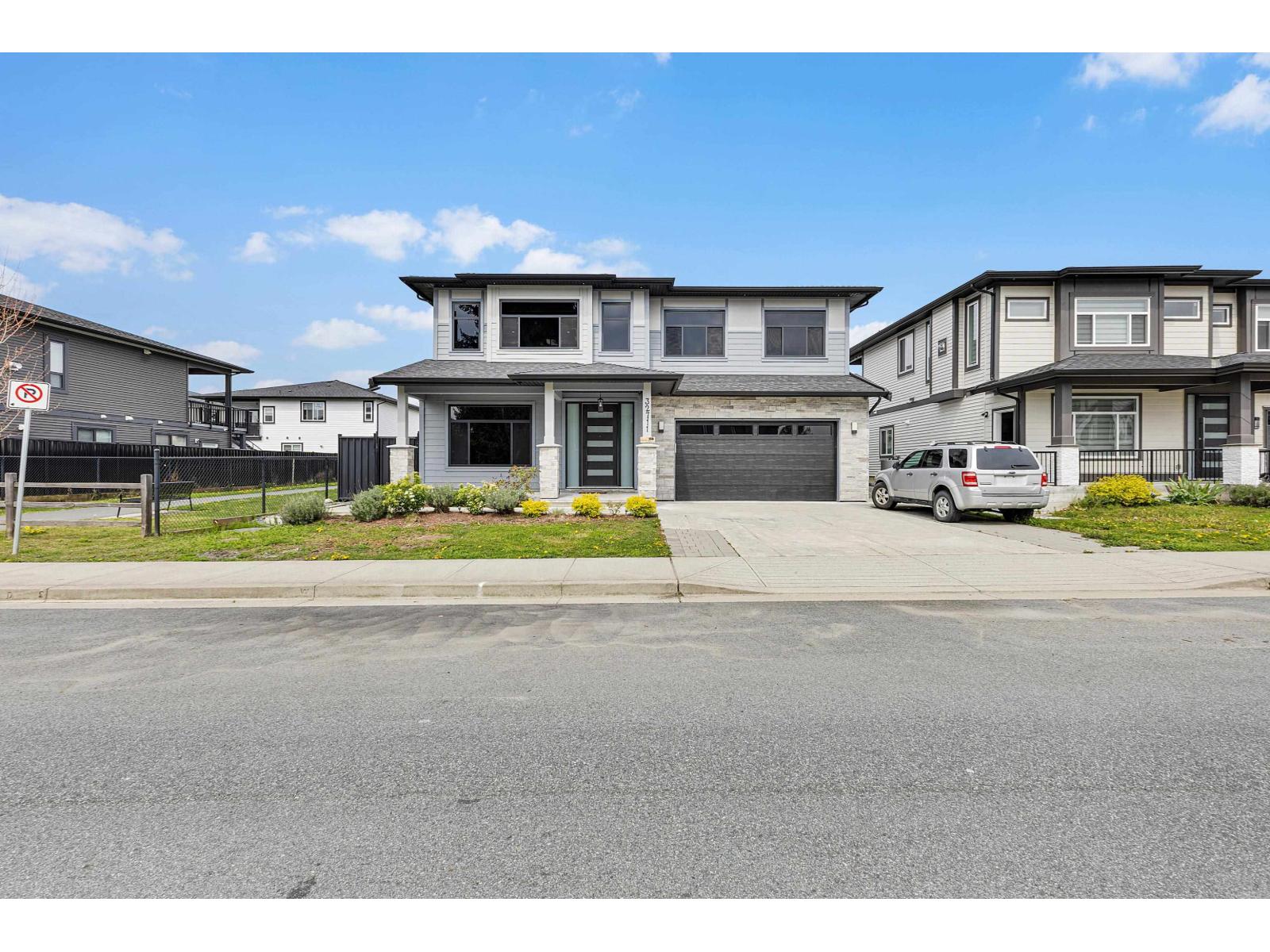 32711 Egglestone Avenue, Mission, British Columbia  V4S 0E6 - Photo 1 - R3114531