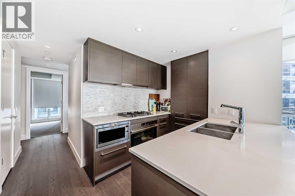 2001, 1025 5 Avenue SW, Calgary, Alberta  T2P 1N4 - Photo 4 - A2298978