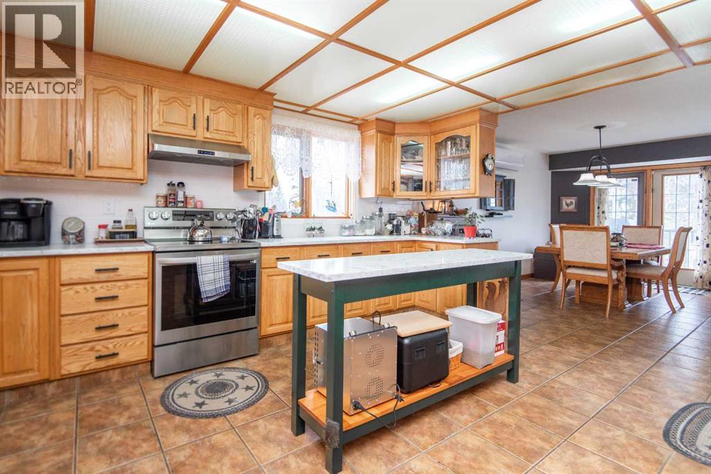 60, 40421 Range Road 10, Rural Lacombe County, Alberta  T4L 1S6 - Photo 4 - A2300374