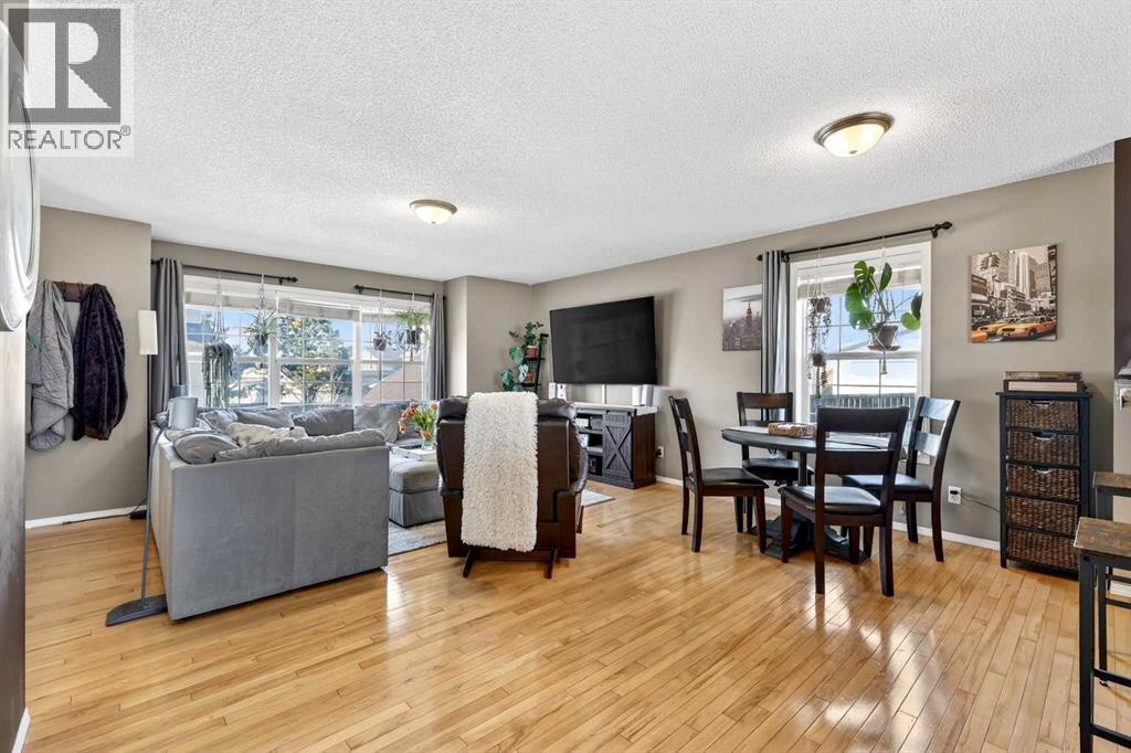 123 Tuscany Springs Gardens Nw, Calgary, Alberta  T3L 2R4 - Photo 8 - A2301647