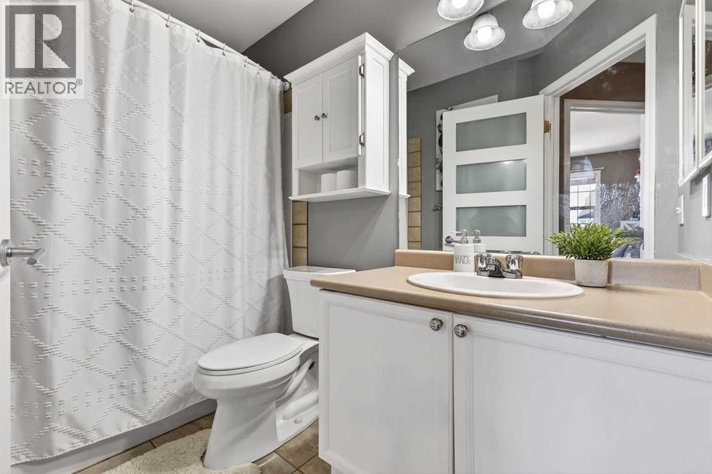 123 Tuscany Springs Gardens Nw, Calgary, Alberta  T3L 2R4 - Photo 22 - A2301647