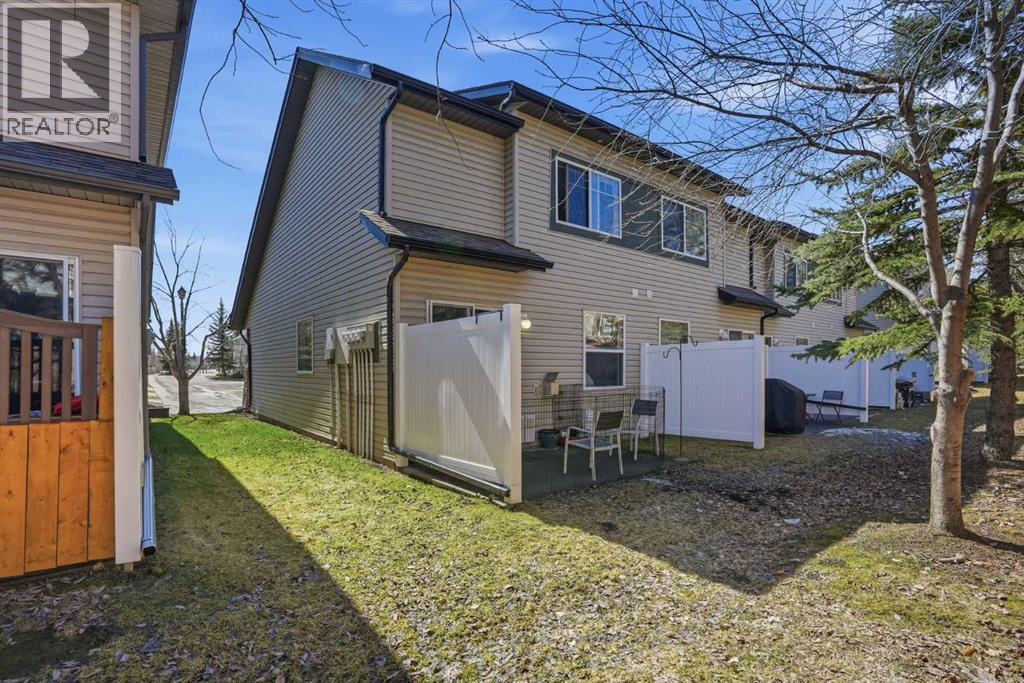 43 Everstone Place SW, Calgary, Alberta  T2Y 4H7 - Photo 18 - A2301730