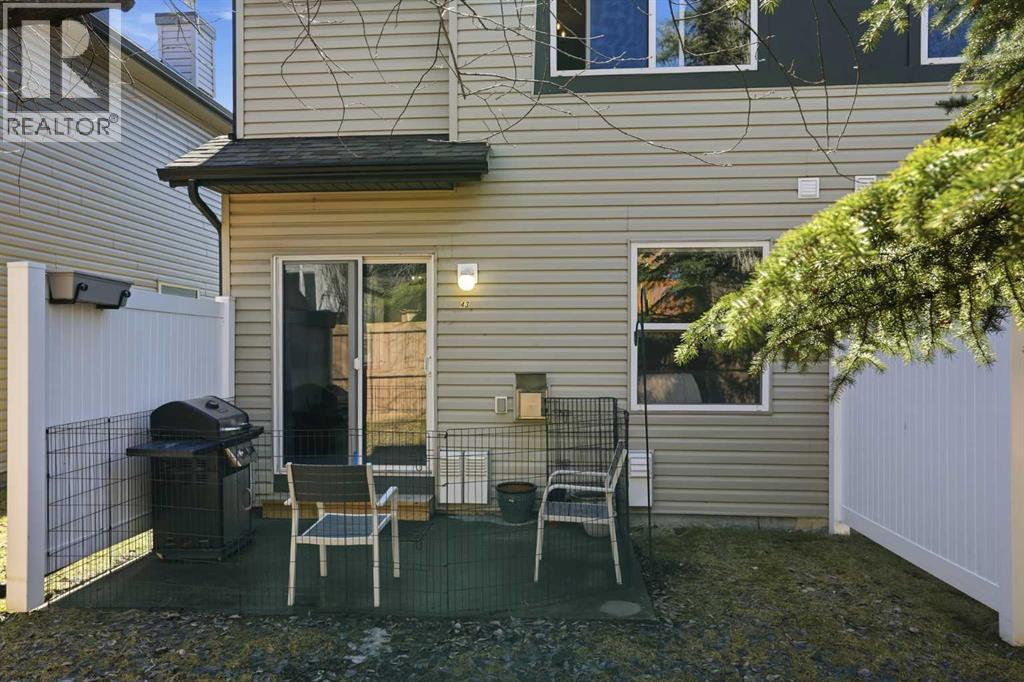 43 Everstone Place SW, Calgary, Alberta  T2Y 4H7 - Photo 16 - A2301730