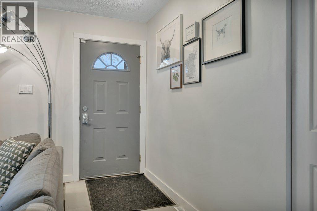 7715 73 Avenue Nw, Edmonton, Alberta  T6C 0C4 - Photo 4 - A2302958