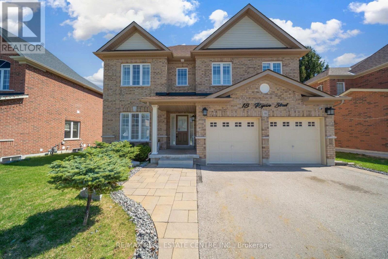 18 RYAN STREET, Centre Wellington, Ontario