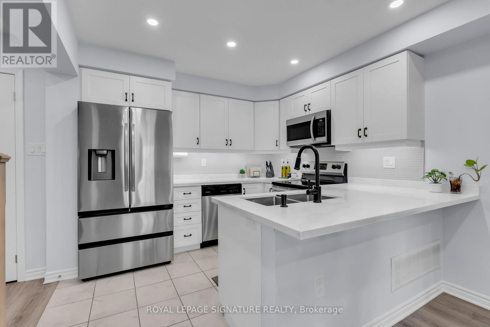 60 - 22 Spring Creek Drive, Hamilton, Ontario  L0R 2H8 - Photo 8 - X13035710