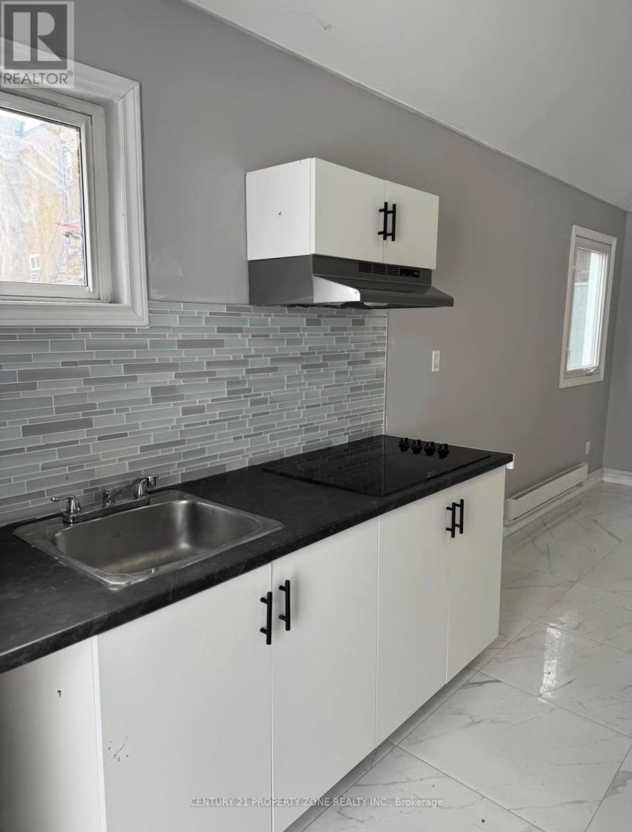 477 Melvin Avenue, Hamilton, Ontario  L8H 2L8 - Photo 3 - X13035784