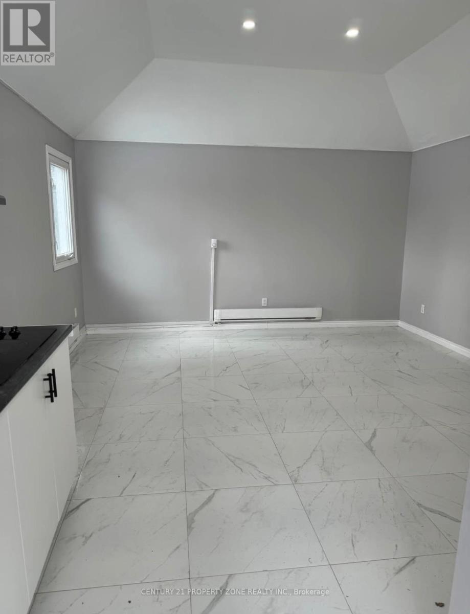 477 Melvin Avenue, Hamilton, Ontario  L8H 2L8 - Photo 4 - X13035784