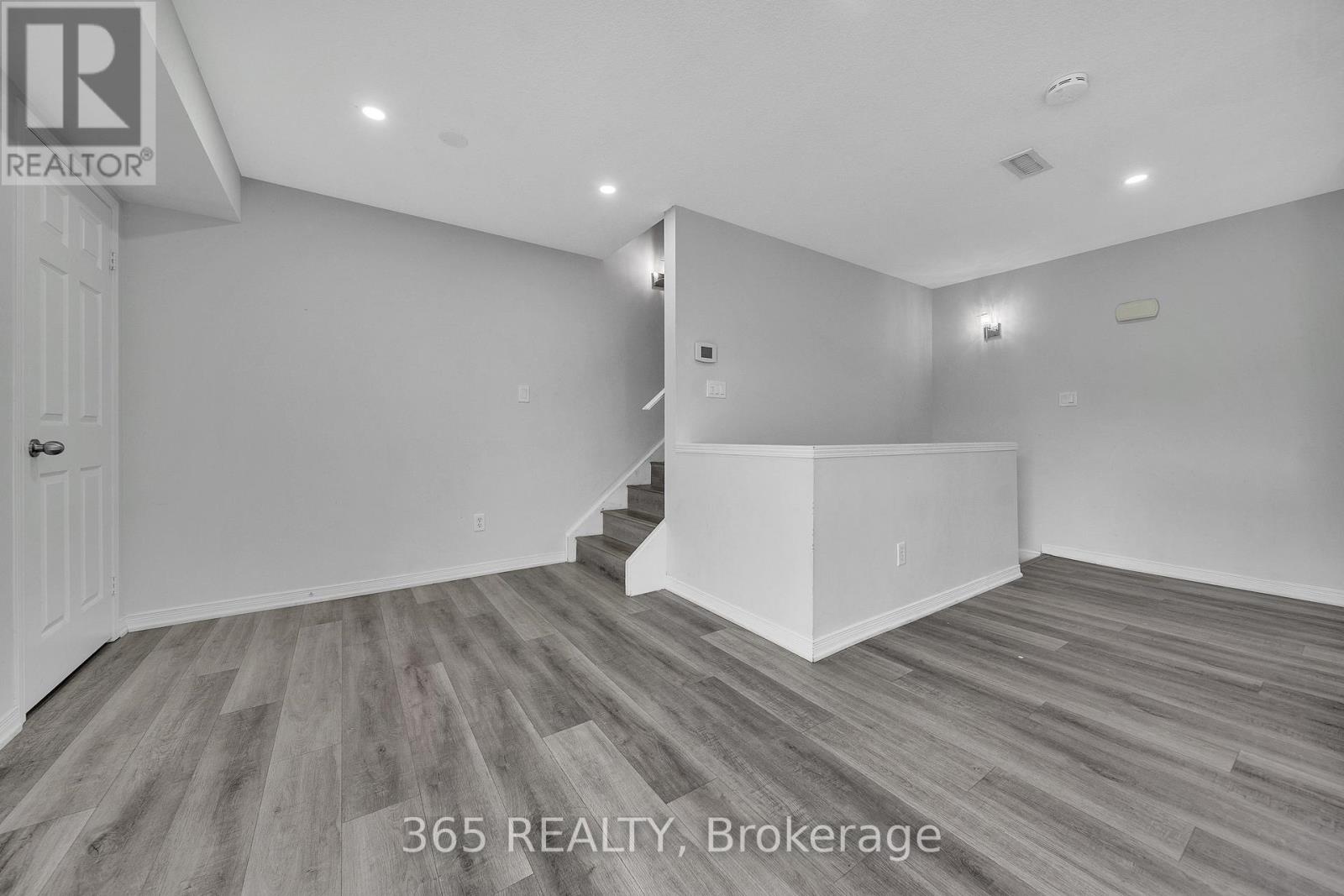 4d - 45 Cedarhill Crescent, Kitchener, Ontario  N2E 0A2 - Photo 5 - X13035840