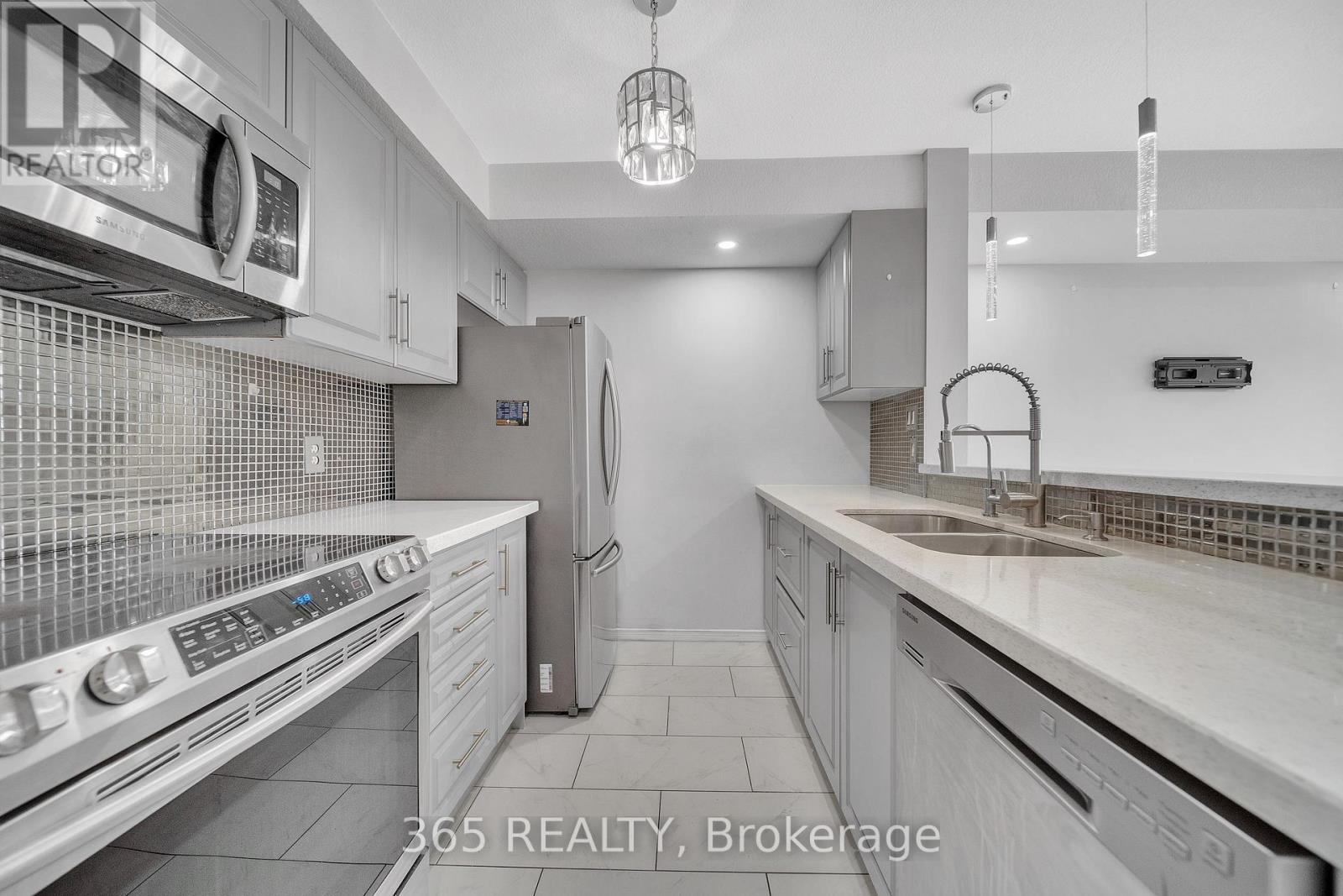 4d - 45 Cedarhill Crescent, Kitchener, Ontario  N2E 0A2 - Photo 9 - X13035840