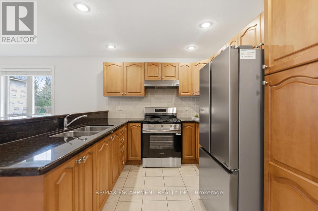 80 Lister Avenue, Hamilton, Ontario  L9B 1E2 - Photo 11 - X13035922