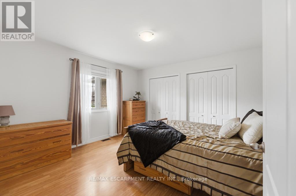 80 Lister Avenue, Hamilton, Ontario  L9B 1E2 - Photo 13 - X13035922