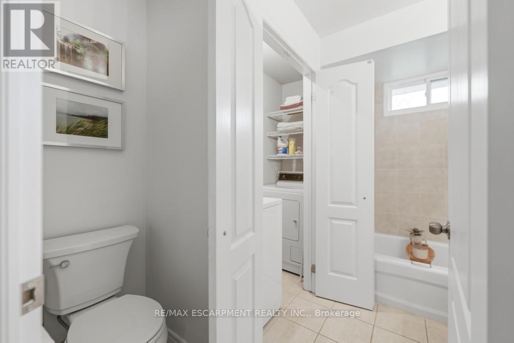 80 Lister Avenue, Hamilton, Ontario  L9B 1E2 - Photo 17 - X13035922