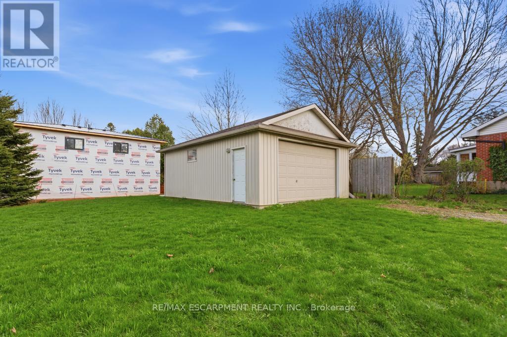 80 Lister Avenue, Hamilton, Ontario  L9B 1E2 - Photo 25 - X13035922