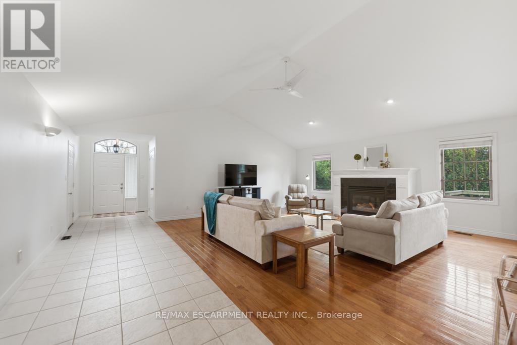 80 Lister Avenue, Hamilton, Ontario  L9B 1E2 - Photo 6 - X13035922