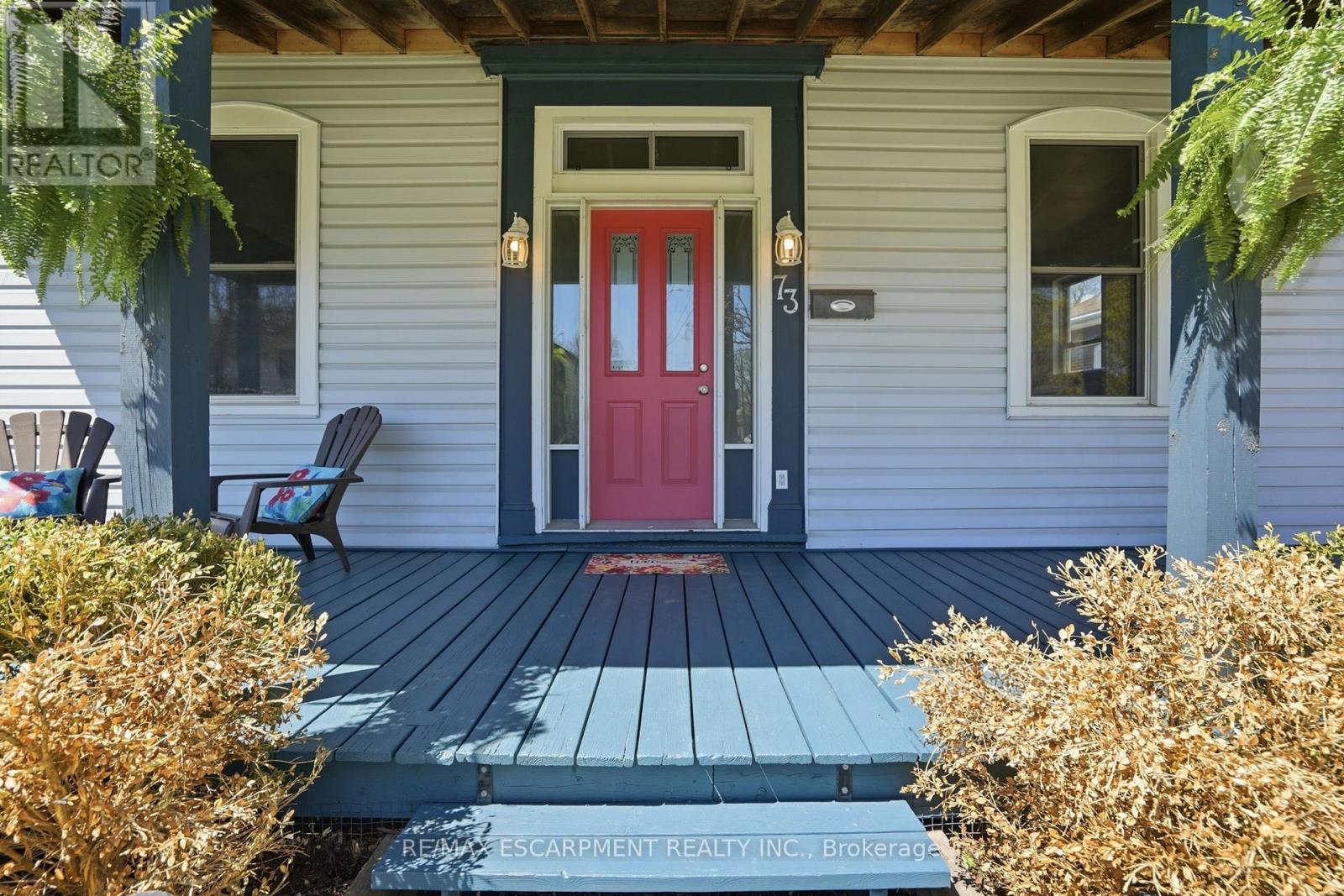 73 Sherwood Drive, Brantford, Ontario  N3T 1N3 - Photo 2 - X13035940