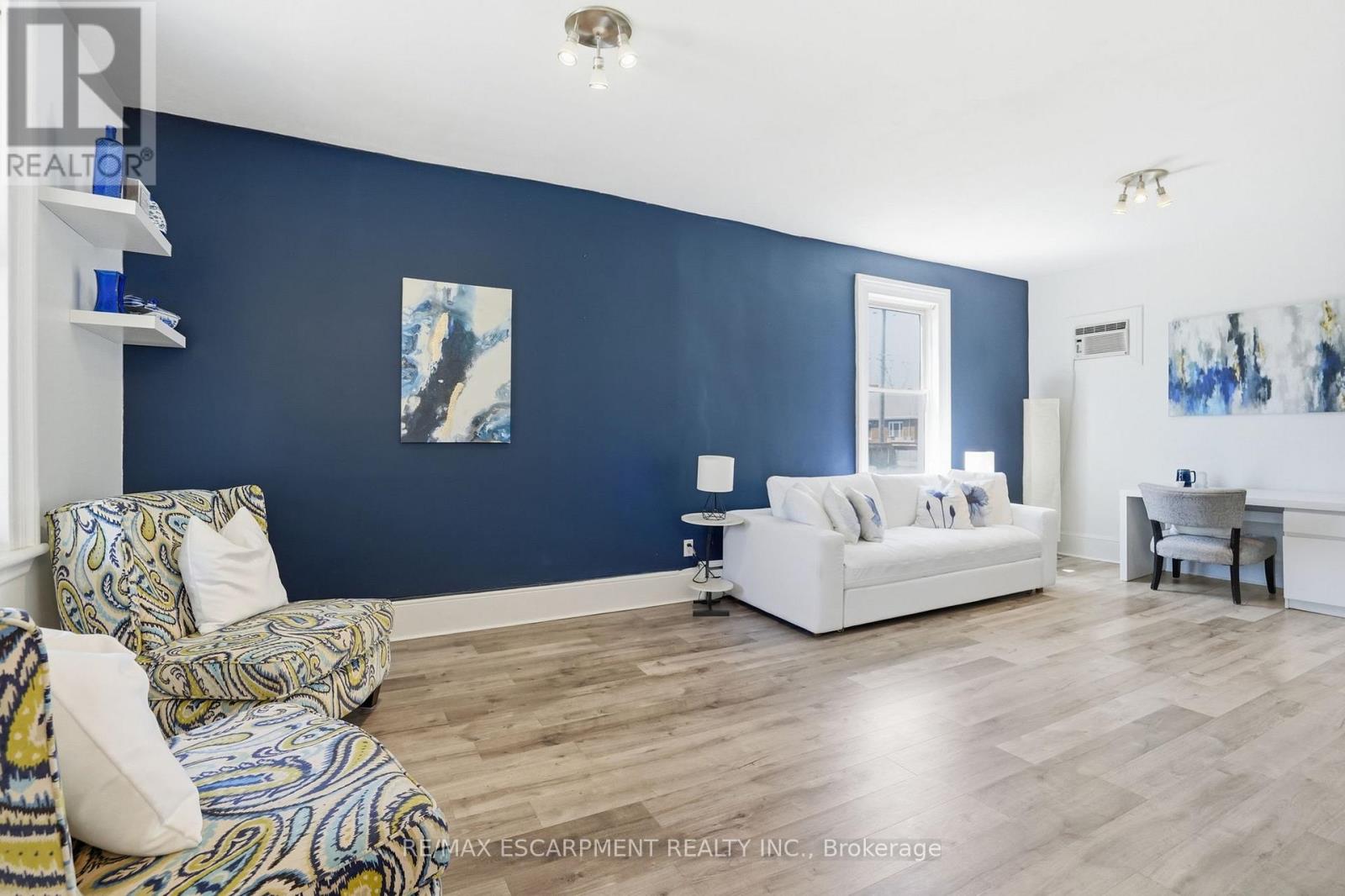 73 Sherwood Drive, Brantford, Ontario  N3T 1N3 - Photo 3 - X13035940