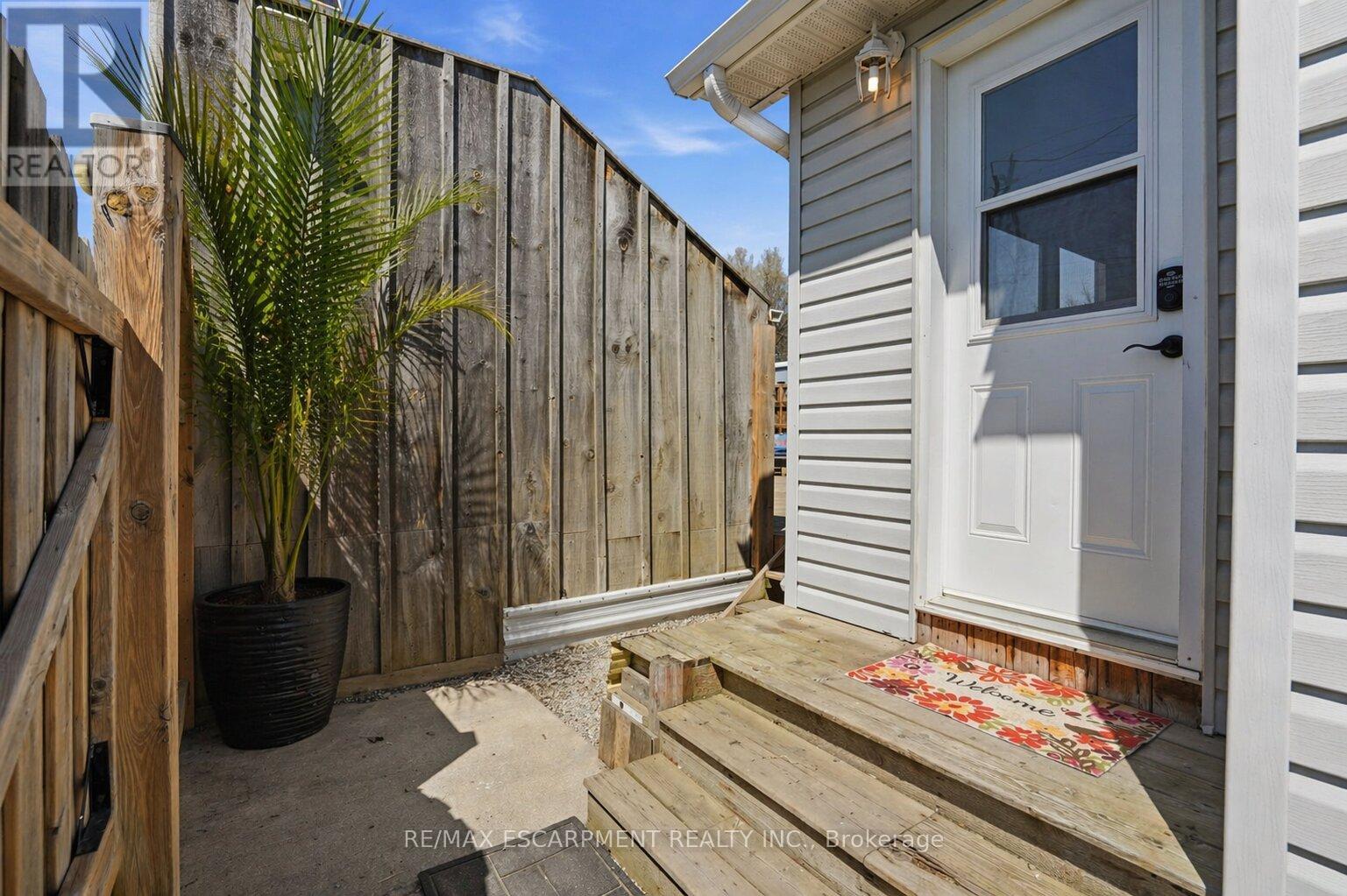 73 Sherwood Drive, Brantford, Ontario  N3T 1N3 - Photo 43 - X13035940