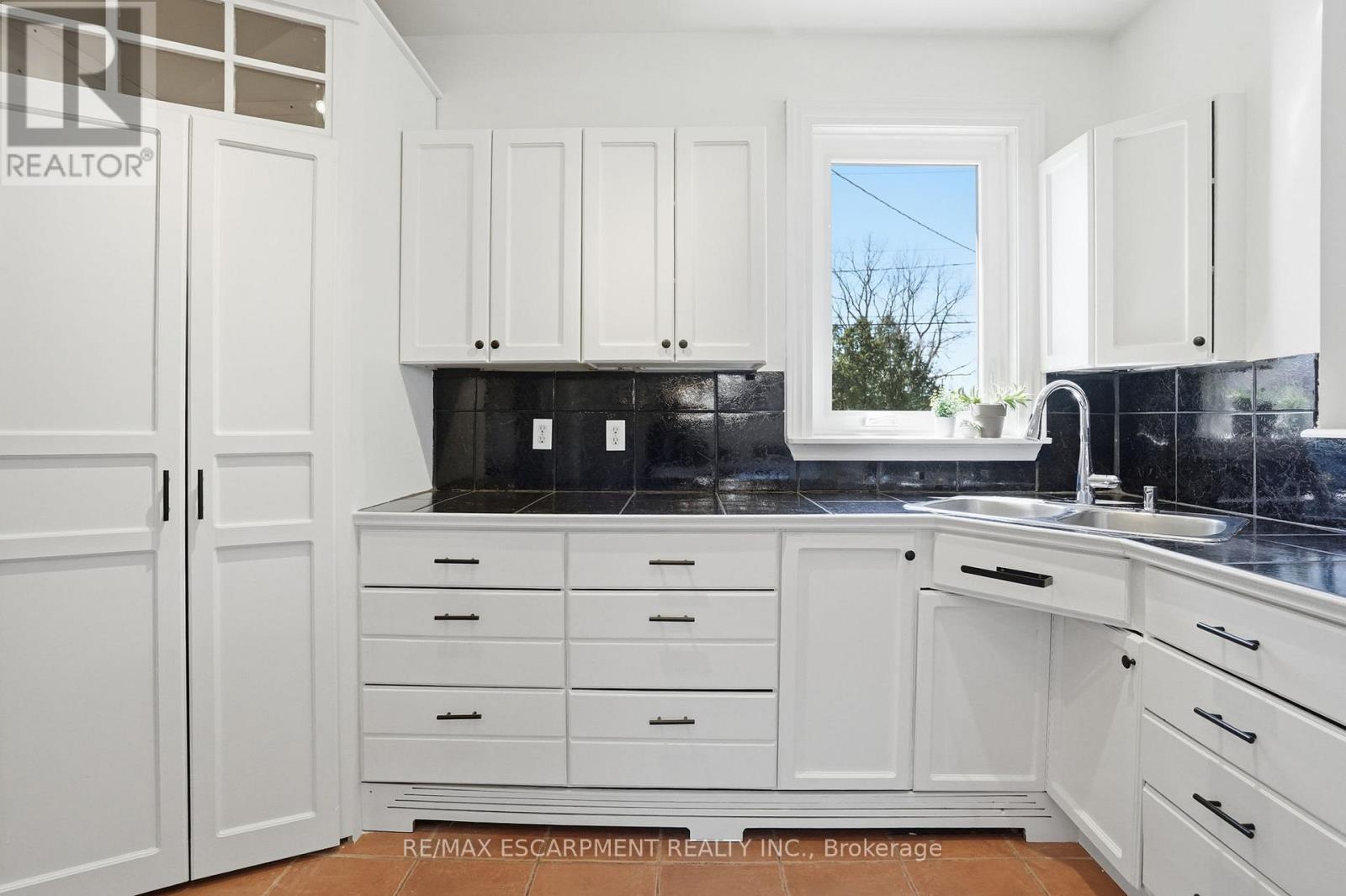 73 Sherwood Drive, Brantford, Ontario  N3T 1N3 - Photo 9 - X13035940